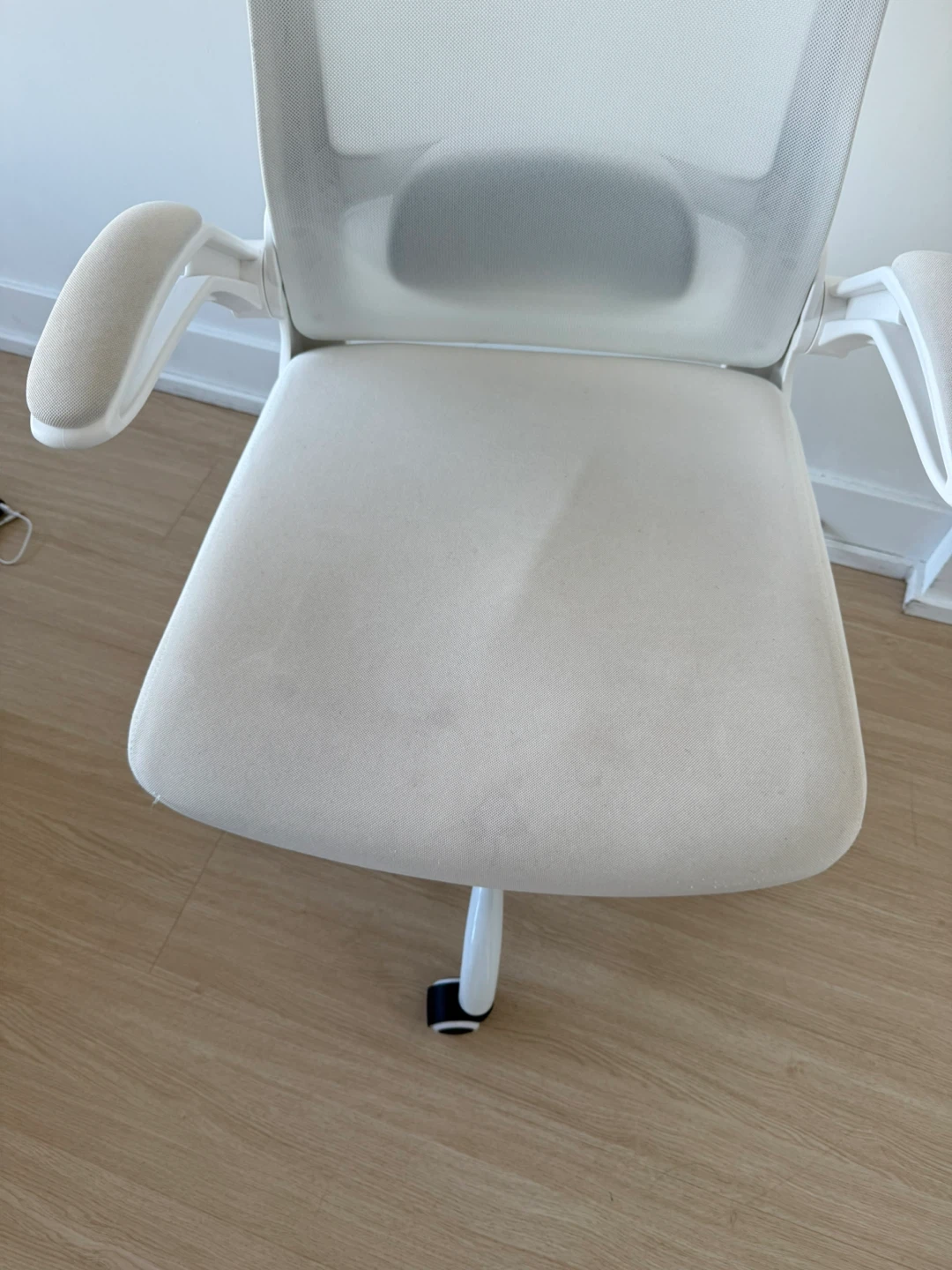 Mimoglad Ergonomic Ivory Mesh Office Chair - photo 5
