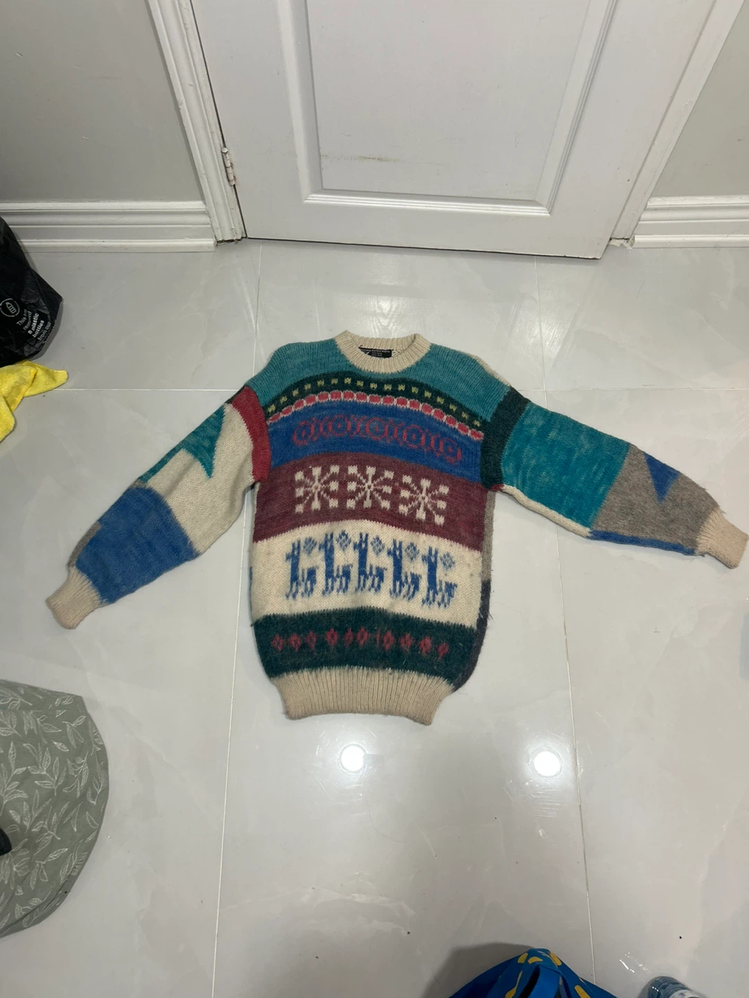 Otavalo Handicrafts 100% Wool Sweater M/L