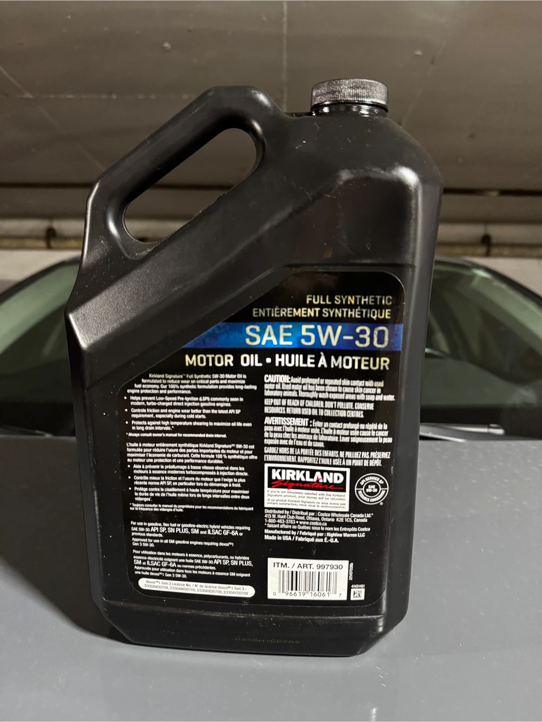 Kirkland Signature SAE 5W-30 Full Synthetic Motor Oil 4.73 L - photo 2