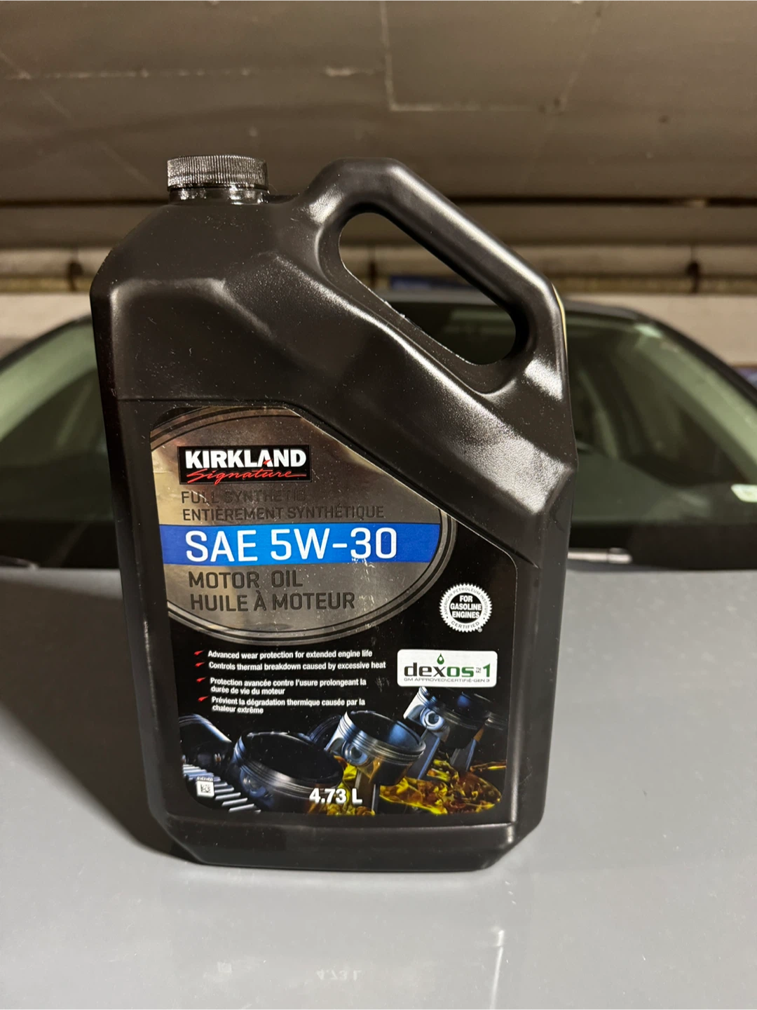 Kirkland Signature SAE 5W-30 Full Synthetic Motor Oil 4.73 L