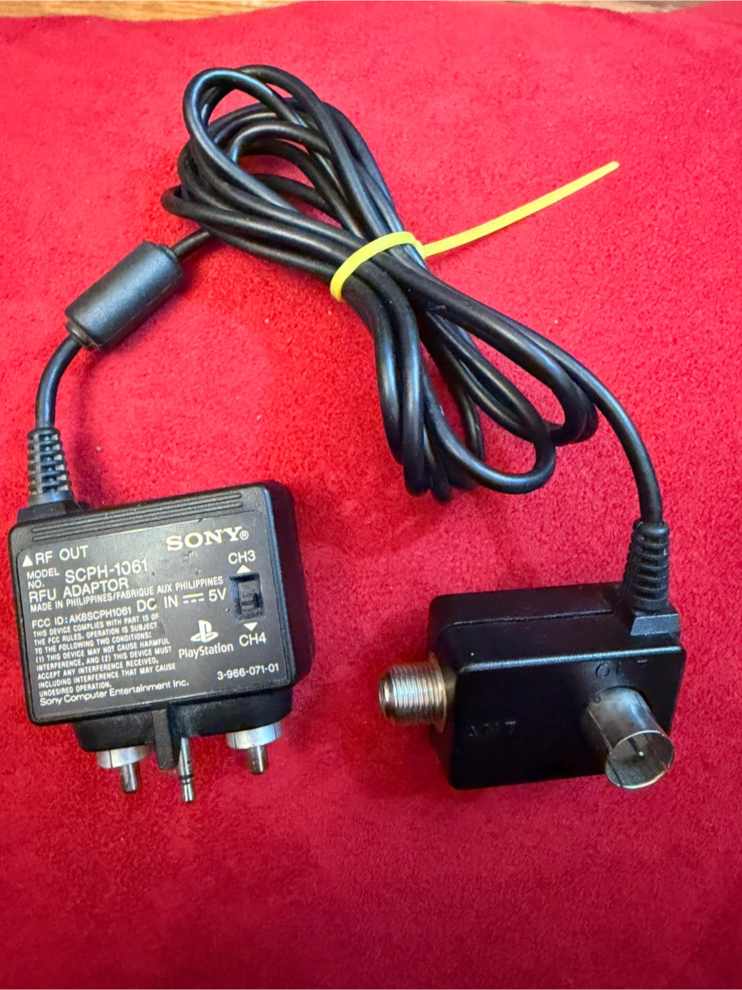 Sony PlayStation RFU Adapter SCPH-1061 - photo 2