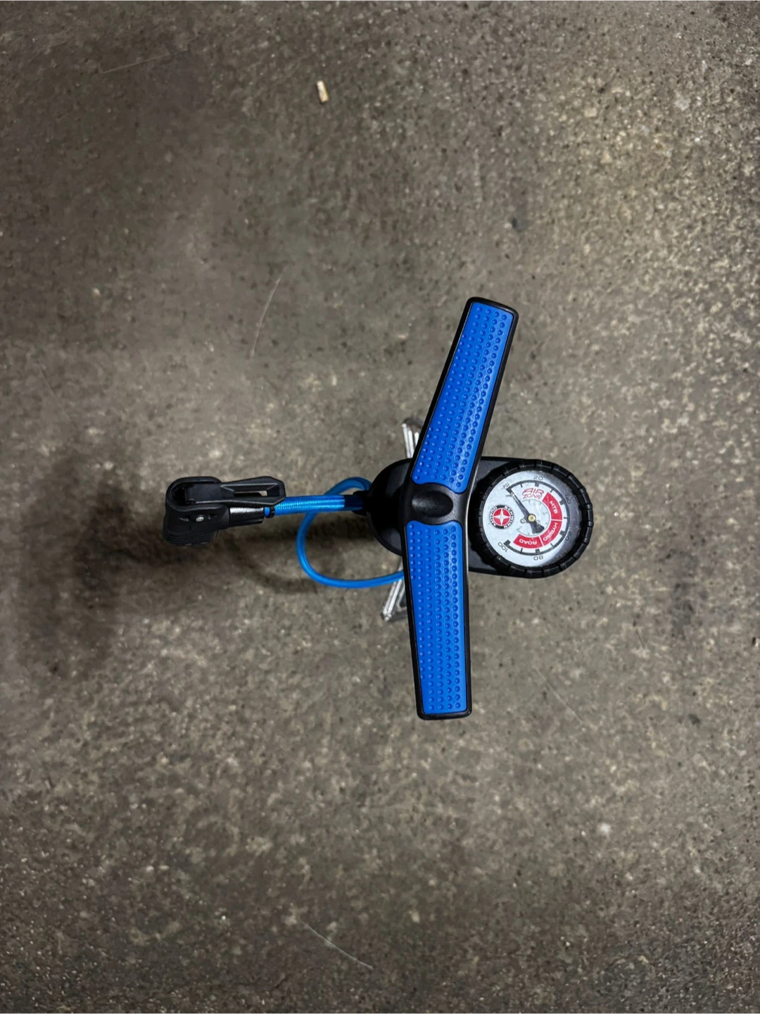 Schwinn Bicycle Floor Pump with Gauge - photo 2