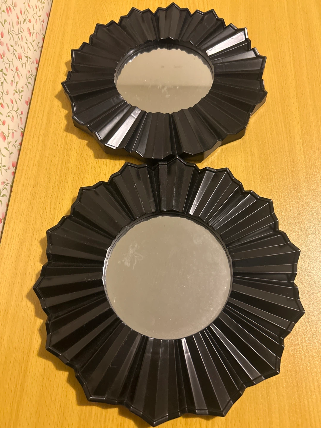Set of 2 Black Sunburst Decorative Mirrors