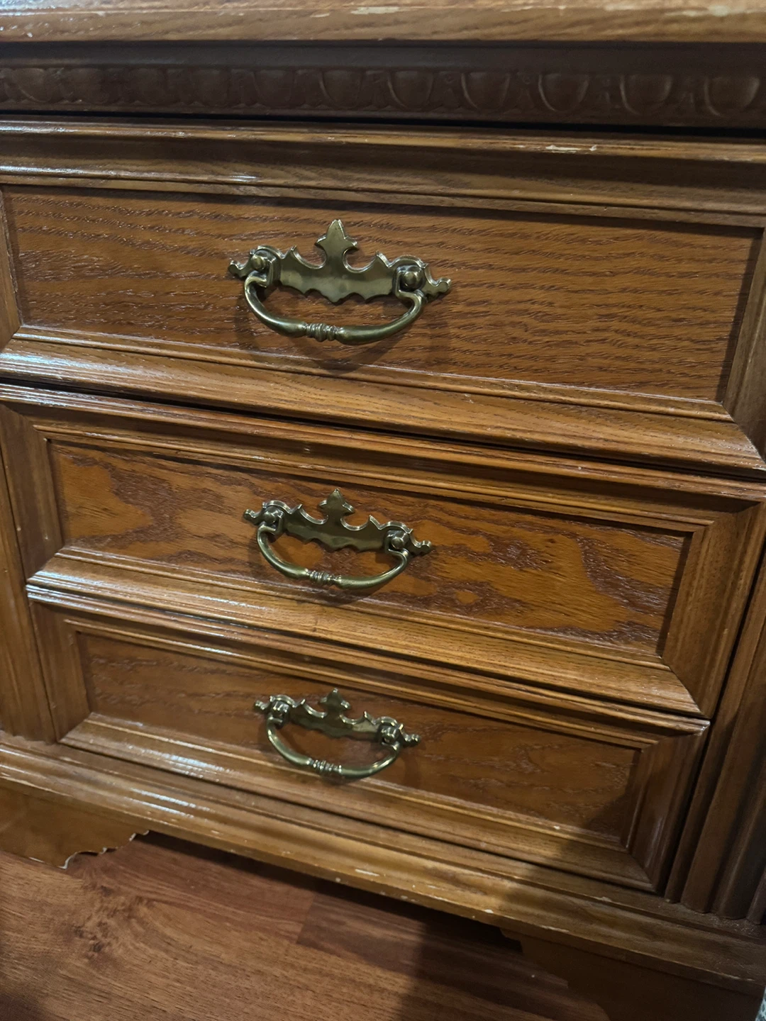 2 Wooden 3-Drawer Nightstand - photo 2
