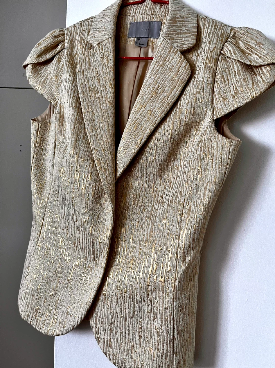 H&M Gold Textured Cap Sleeve Blazer - Size 6 - photo 2