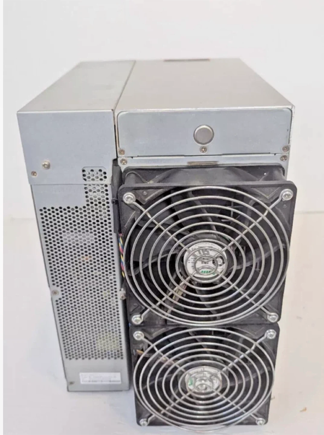 Bitmain Antminer S19j Pro 104TH Bitcoin Miner ASIC - photo 2