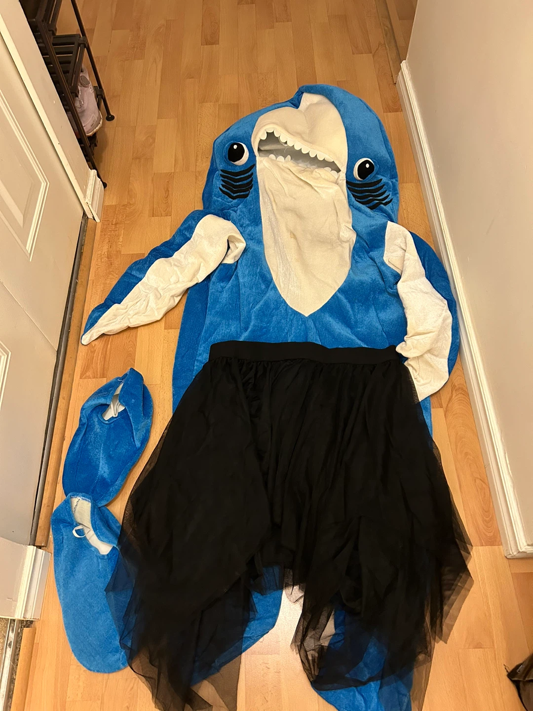 Katy Perry Shark Costume (Small) - photo 2