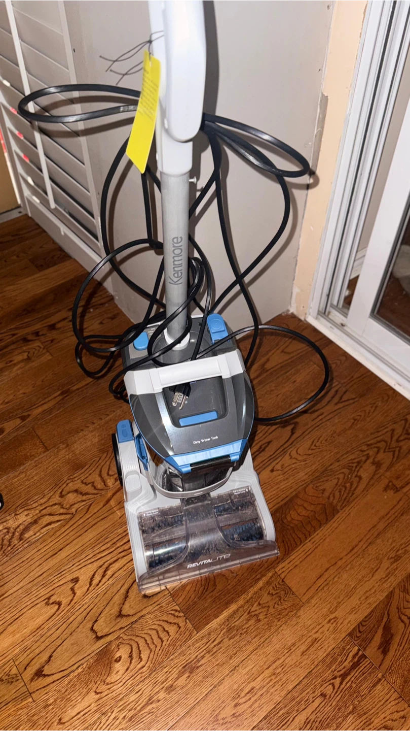 Kenmore RevitaLITE Carpet Cleaner - photo 2