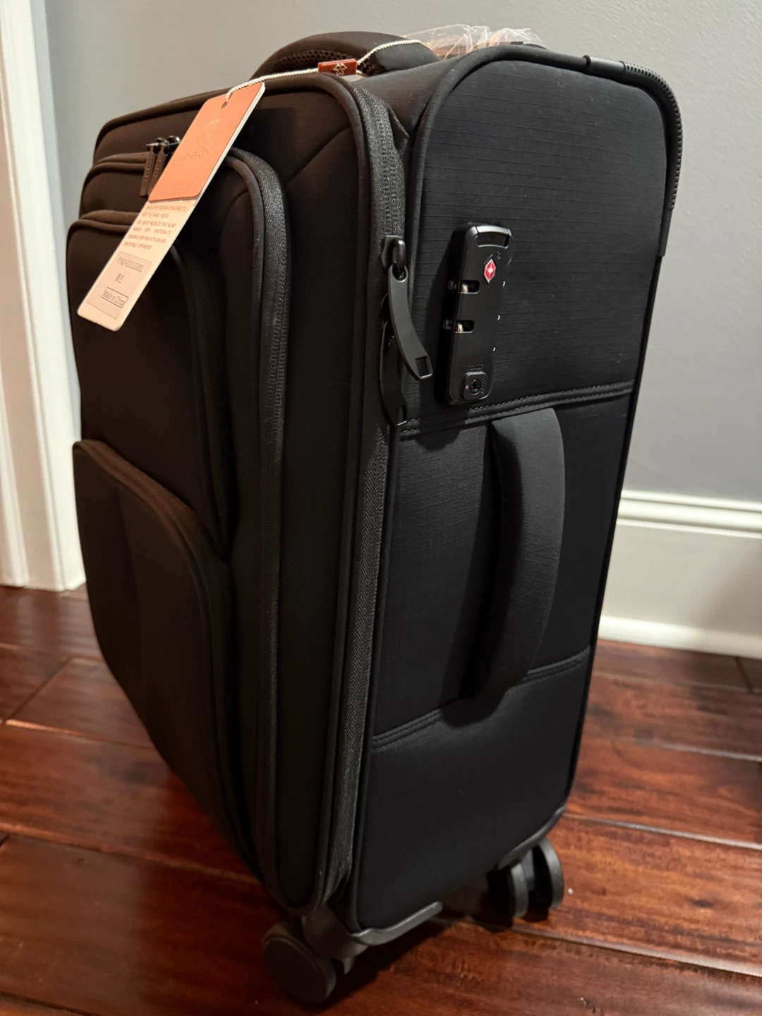 LOVEVOOK Black Hardside Spinner Luggage 20.5" - 45L - photo 2