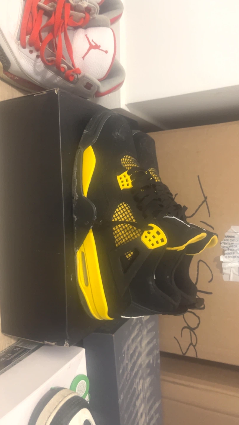 Jordan 4 "Thunder" - photo 3