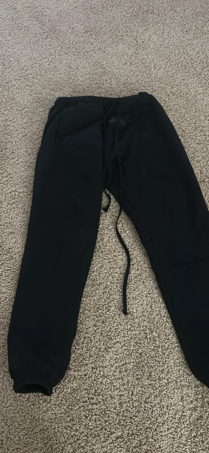 ESSENTIALS Fear of God Black Sweatpants Size S
