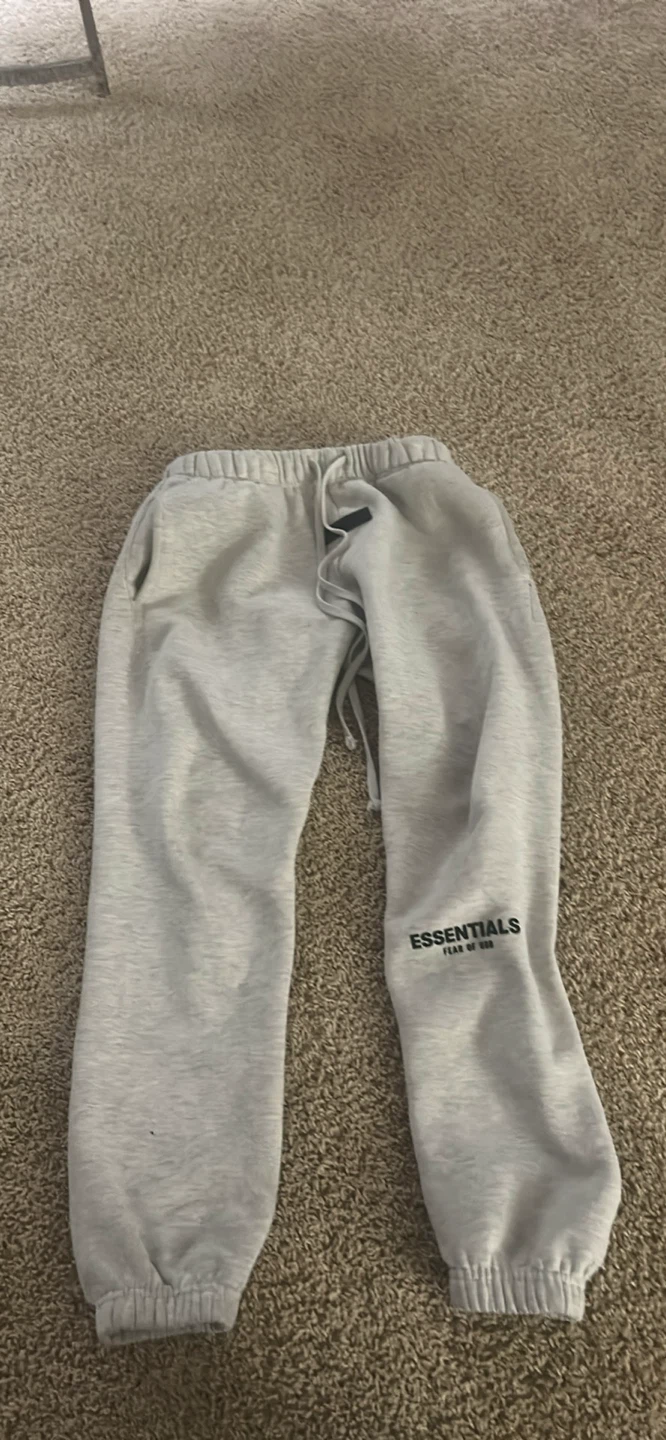 ESSENTIALS Fear of God Sweatpants Grey Size Small