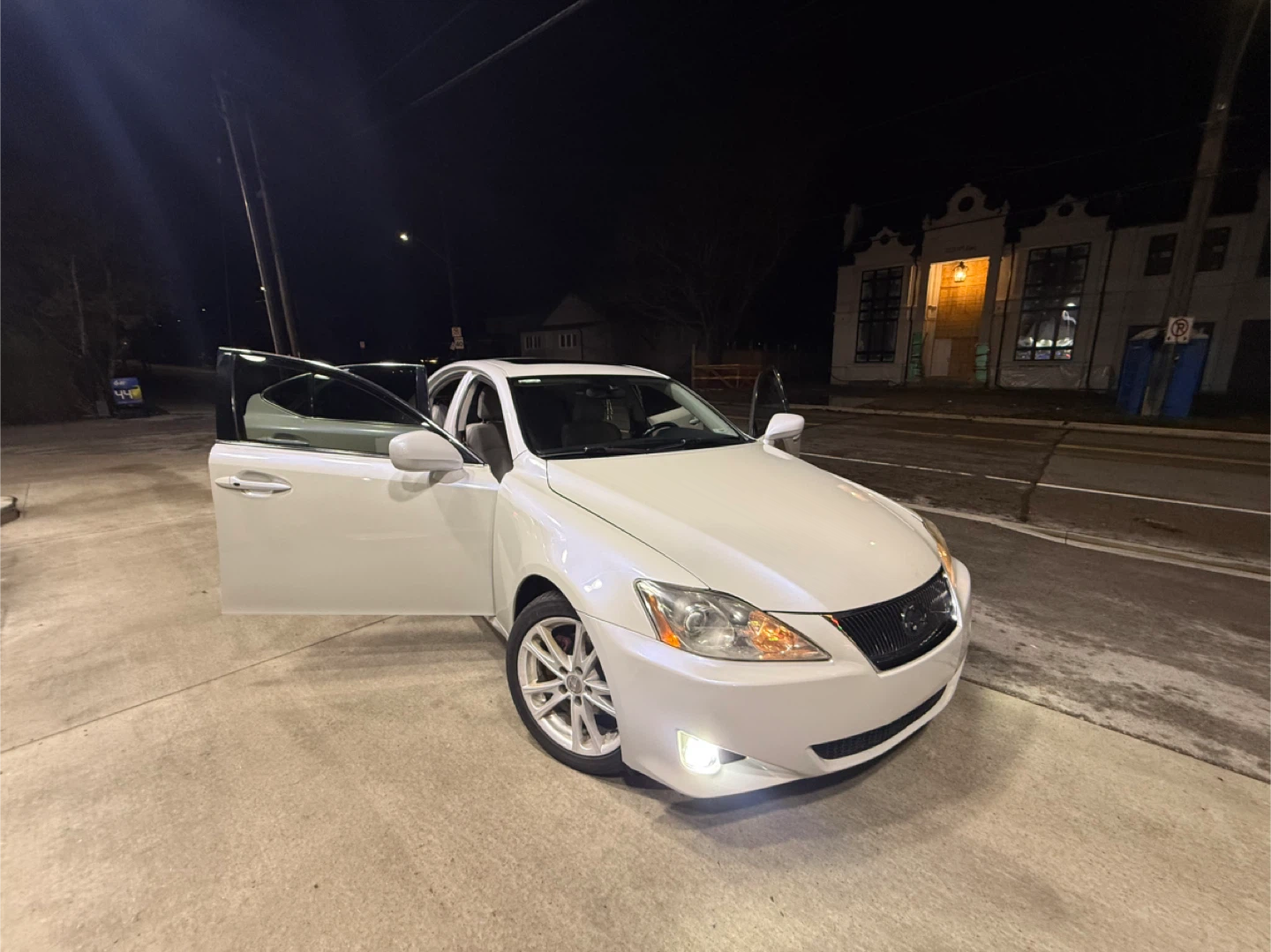 White Lexus IS 250 Sedan