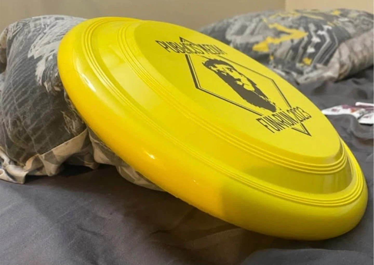 🆓 Yellow Frisbee "Publicis Media Fun Run 2023" - photo 2