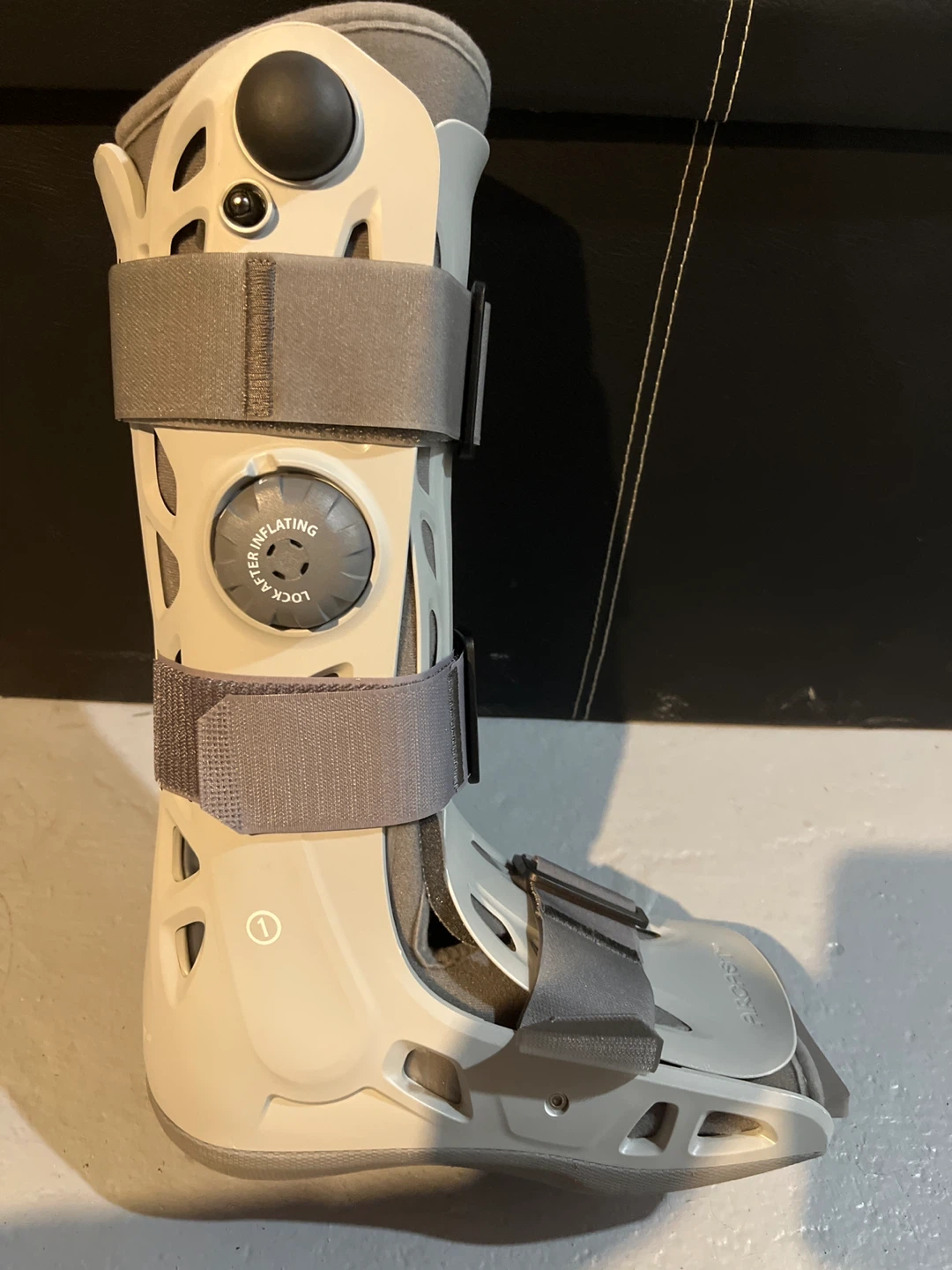 AirCast Walking Boot Medium