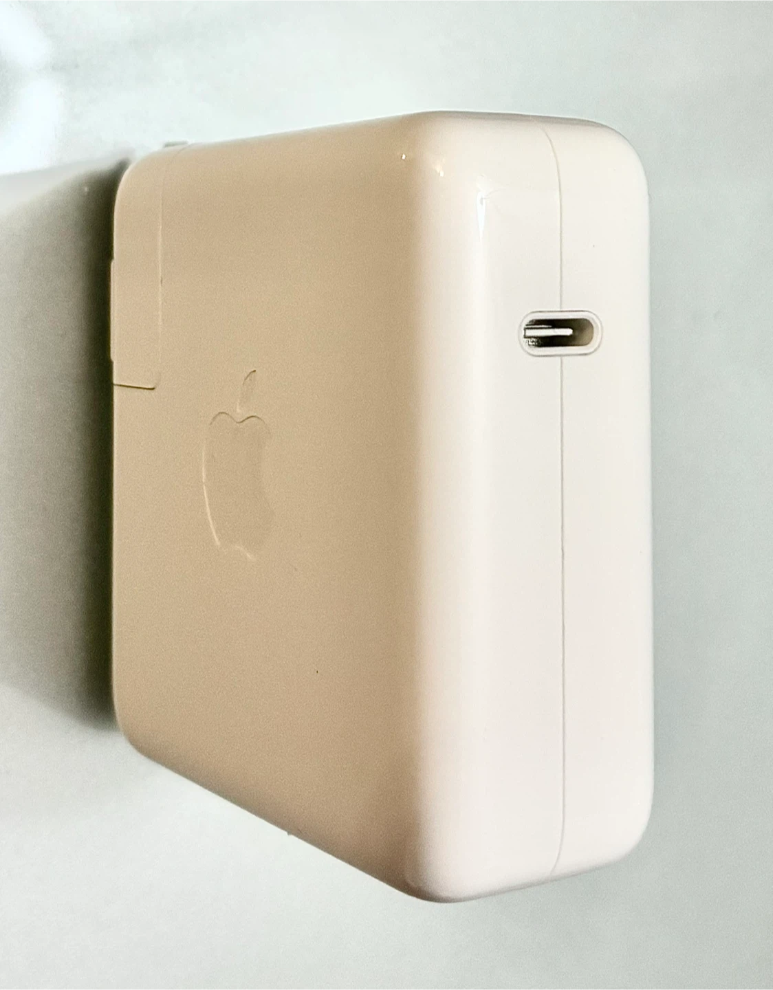 🥕Apple 67W USB-C Power Adapter