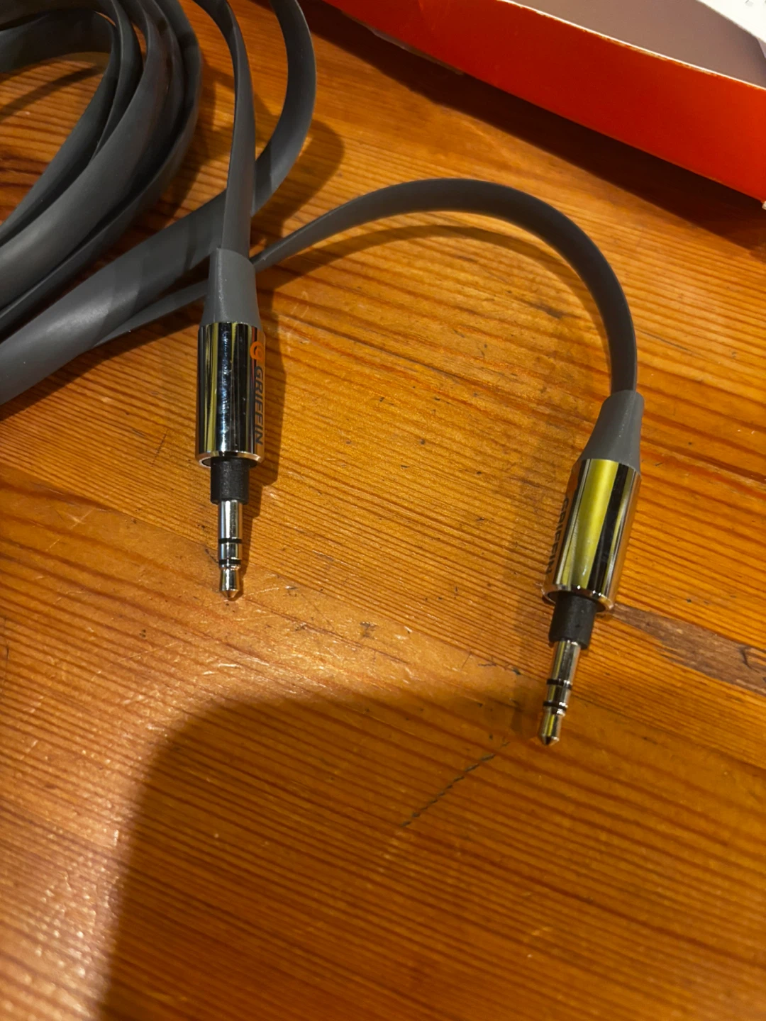 Griffin 6' Flat Aux Audio Cable.xm1818 - photo 5