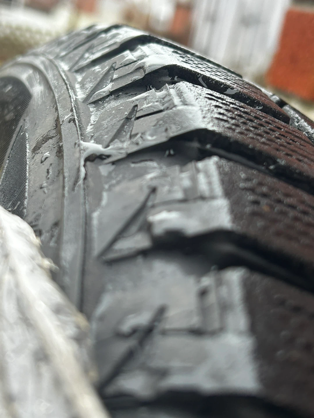 Bridgestone Snow Tires (235/65R17) - photo 4
