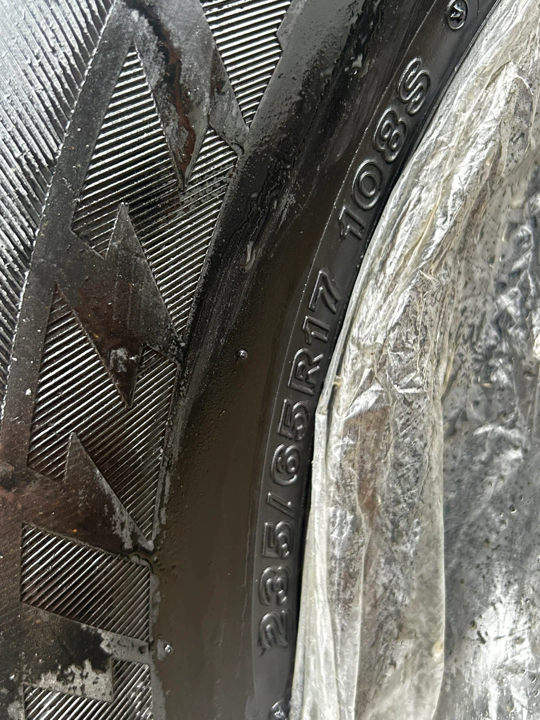 Bridgestone Snow Tires (235/65R17) - photo 2