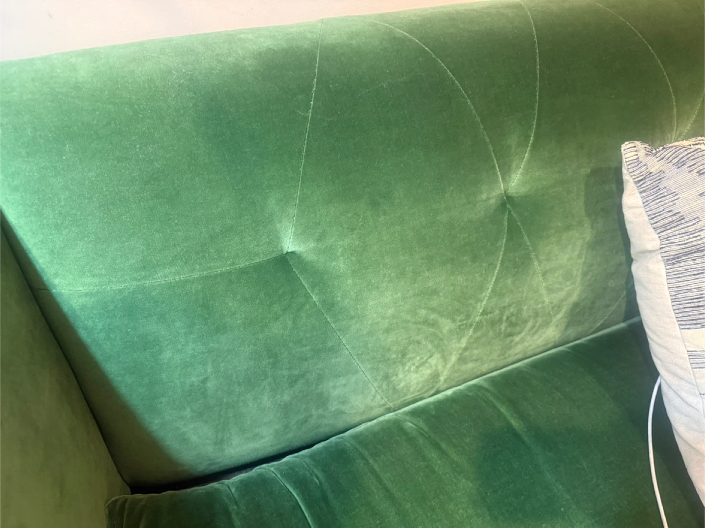 CB2 Avec Velvet Sofa in Emerald Green - photo 3