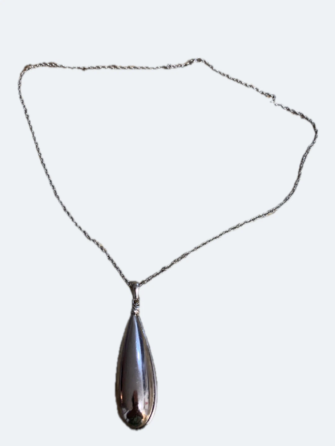 Silver Teardrop Pendant Necklace