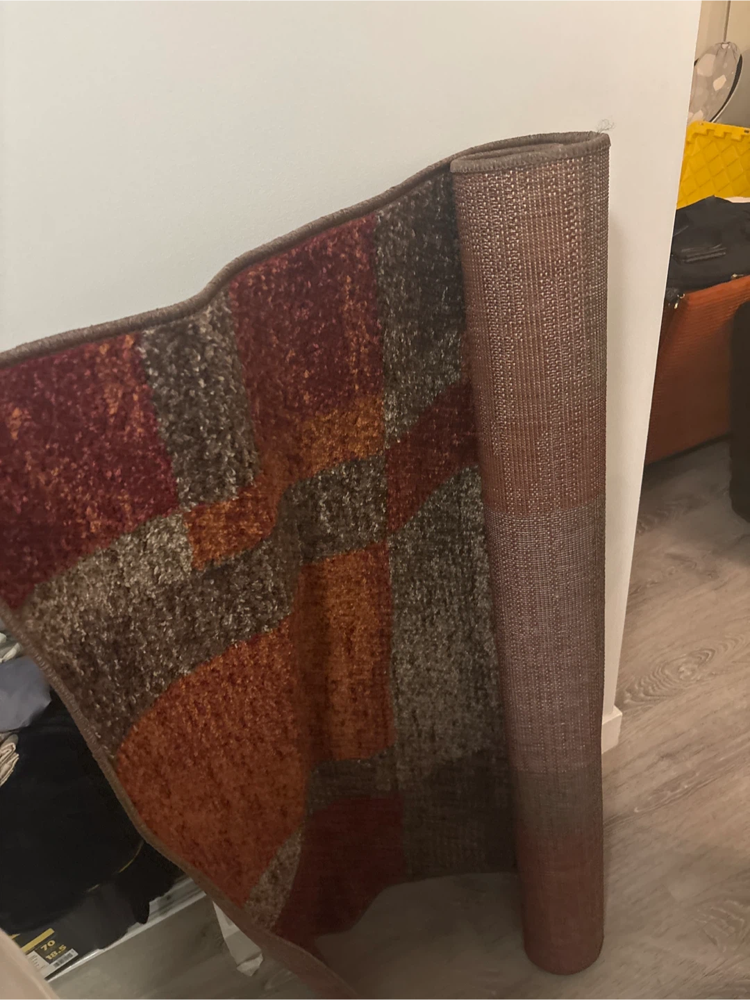 Geometric Pattern Area Rug