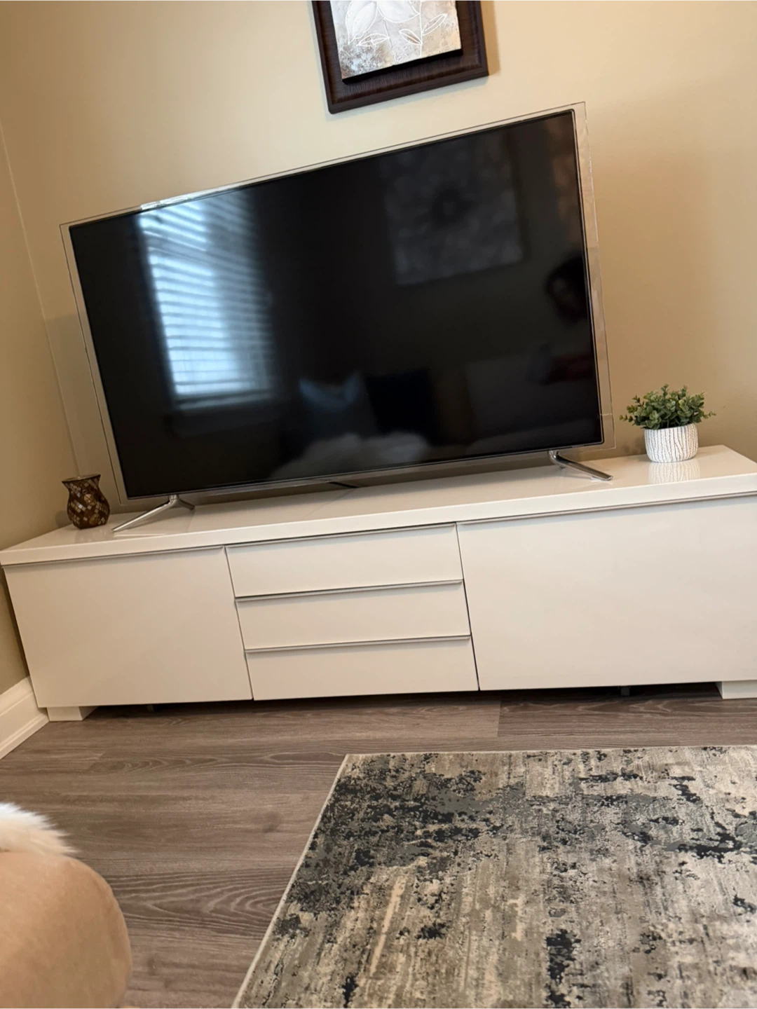 White Entertainment Unit - photo 4