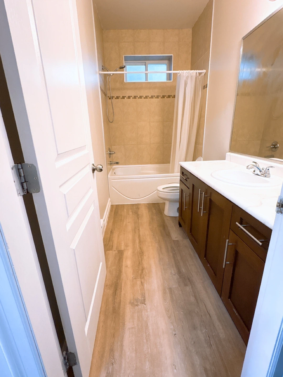 Garden level 2bed 1bath rent - photo 2