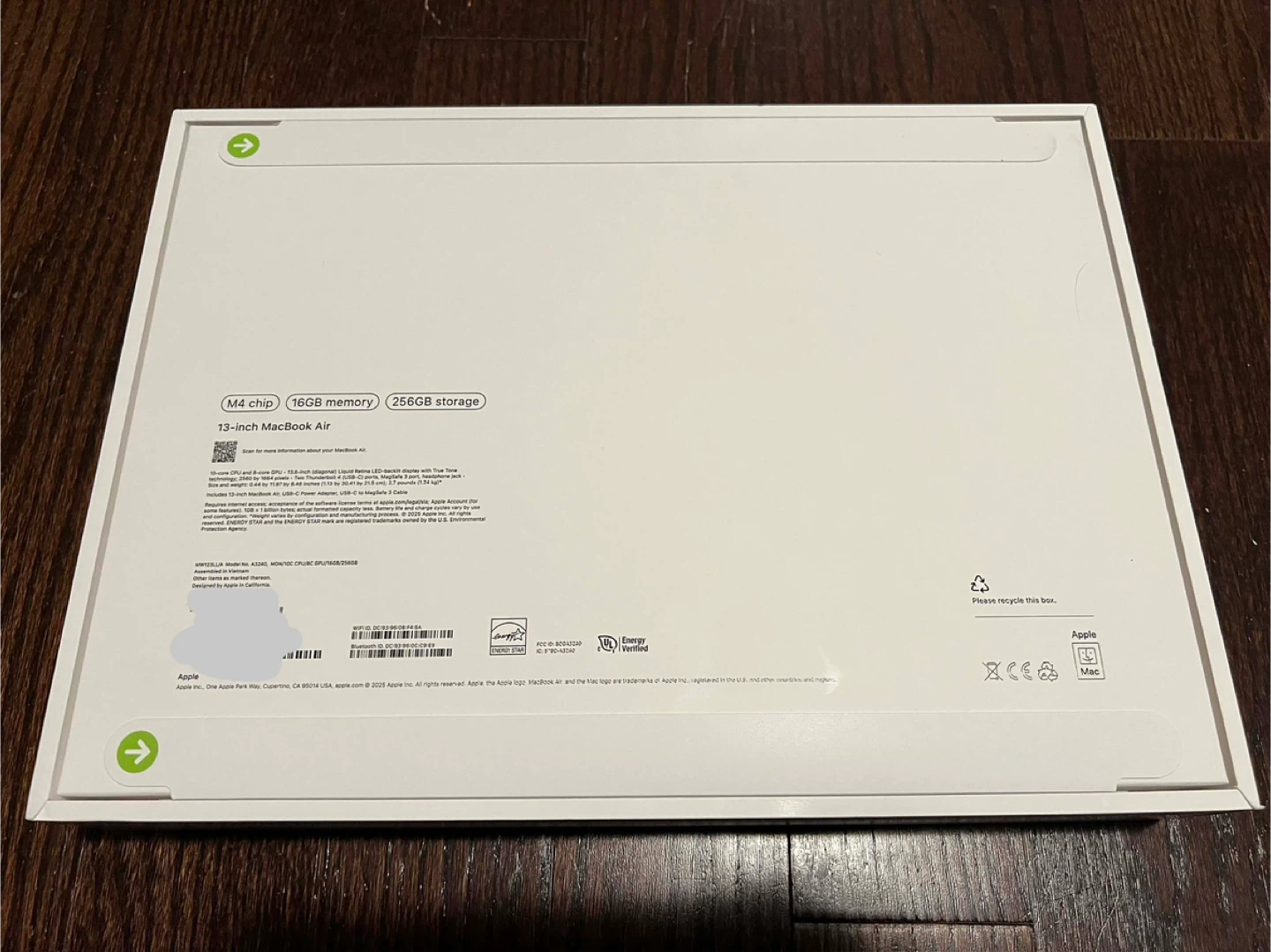 Brand new UNOPENED 13-inch Macbook Air M4 16GB 256GB - photo 3