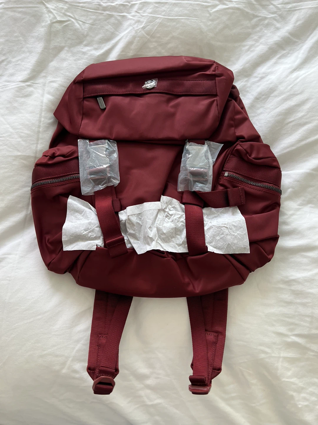 BNWT Lululemon Wonderlust Backpack 14L Burgundy - photo 3