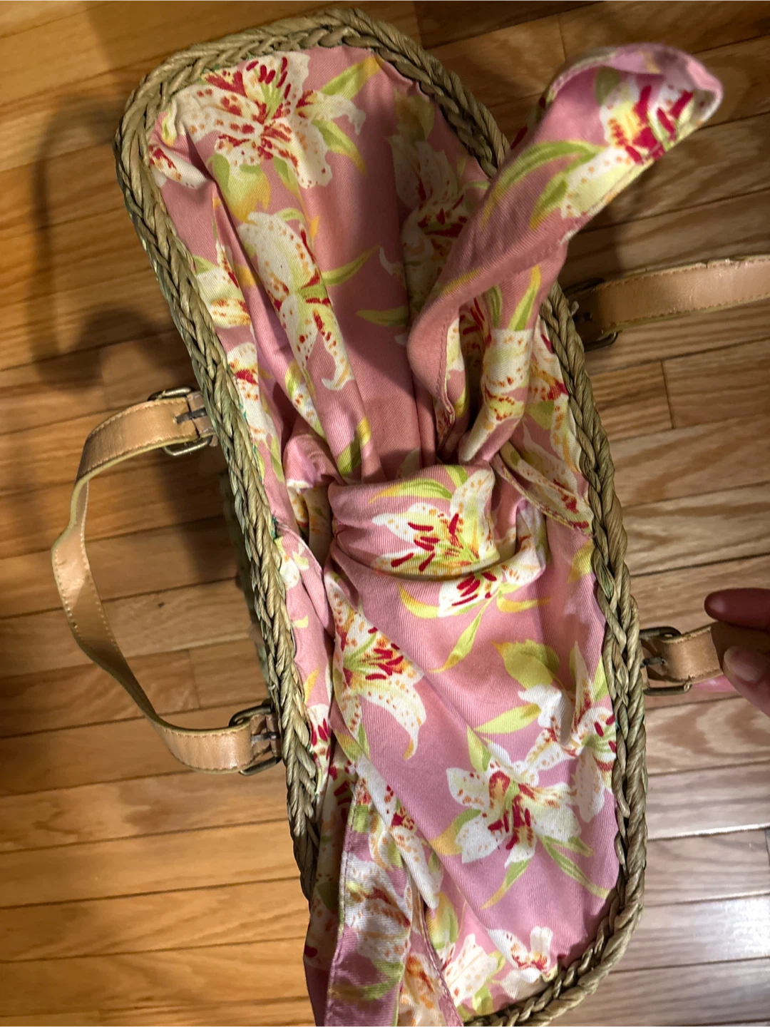 Woven Straw Tote Bag with Floral Lining - photo 4