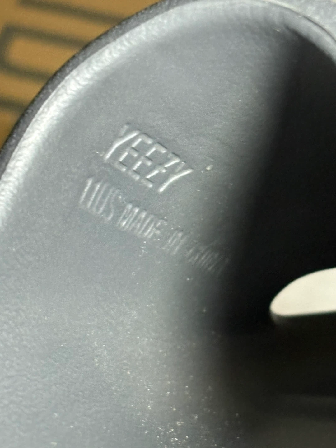 Yeezy Slide Onyx Size 11 - photo 4
