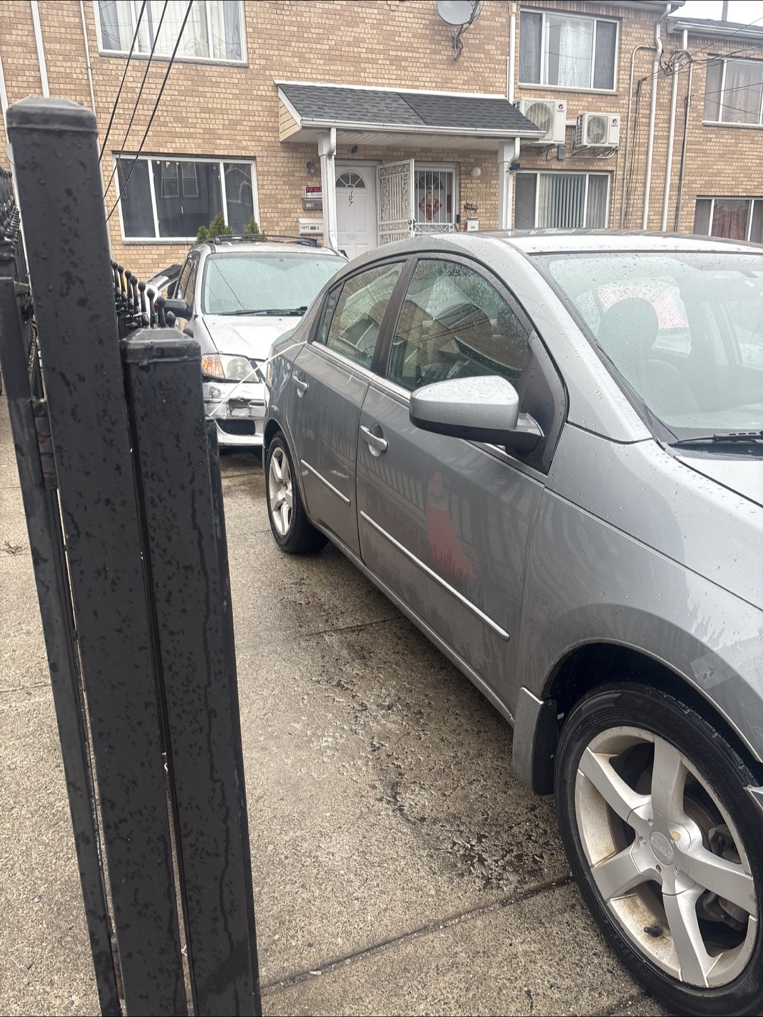 2008 Nissan Sentra clean title on sale 109 thousand miles
