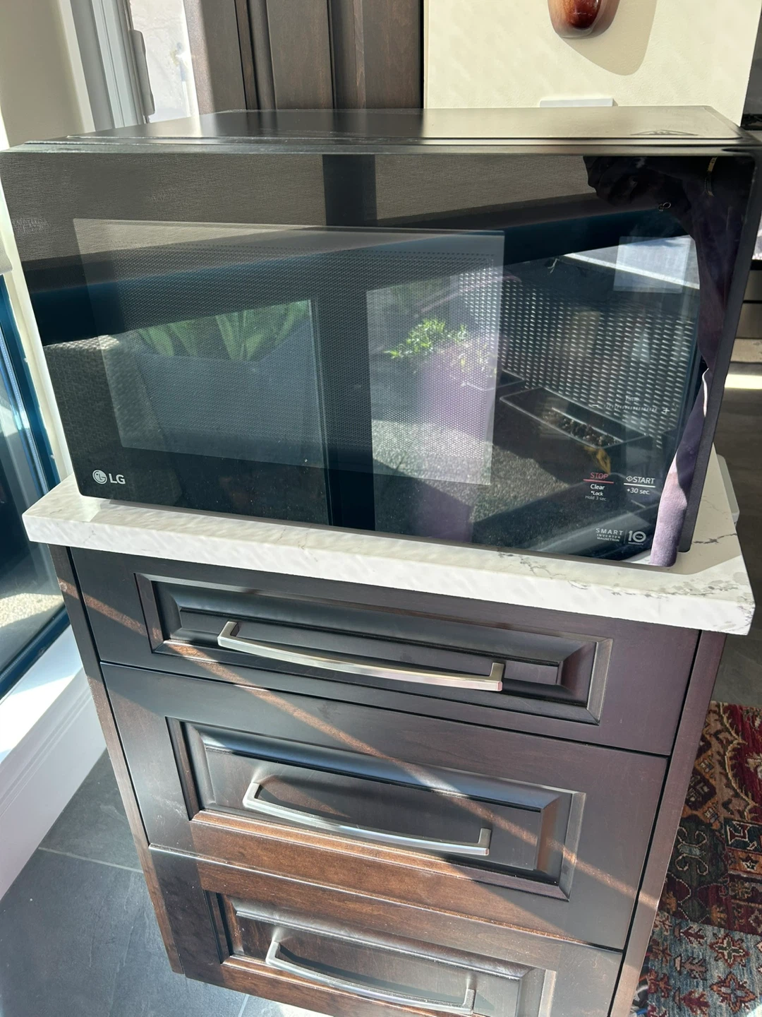 LG Microwave - photo 5