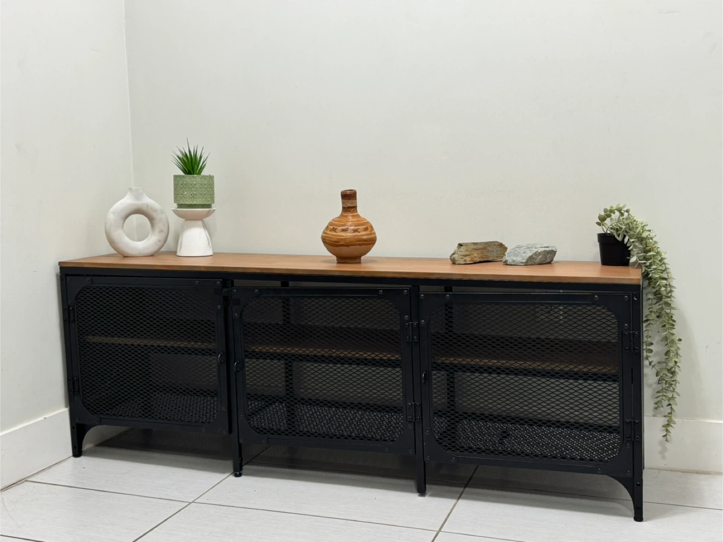 IKEA TV stand - photo 2