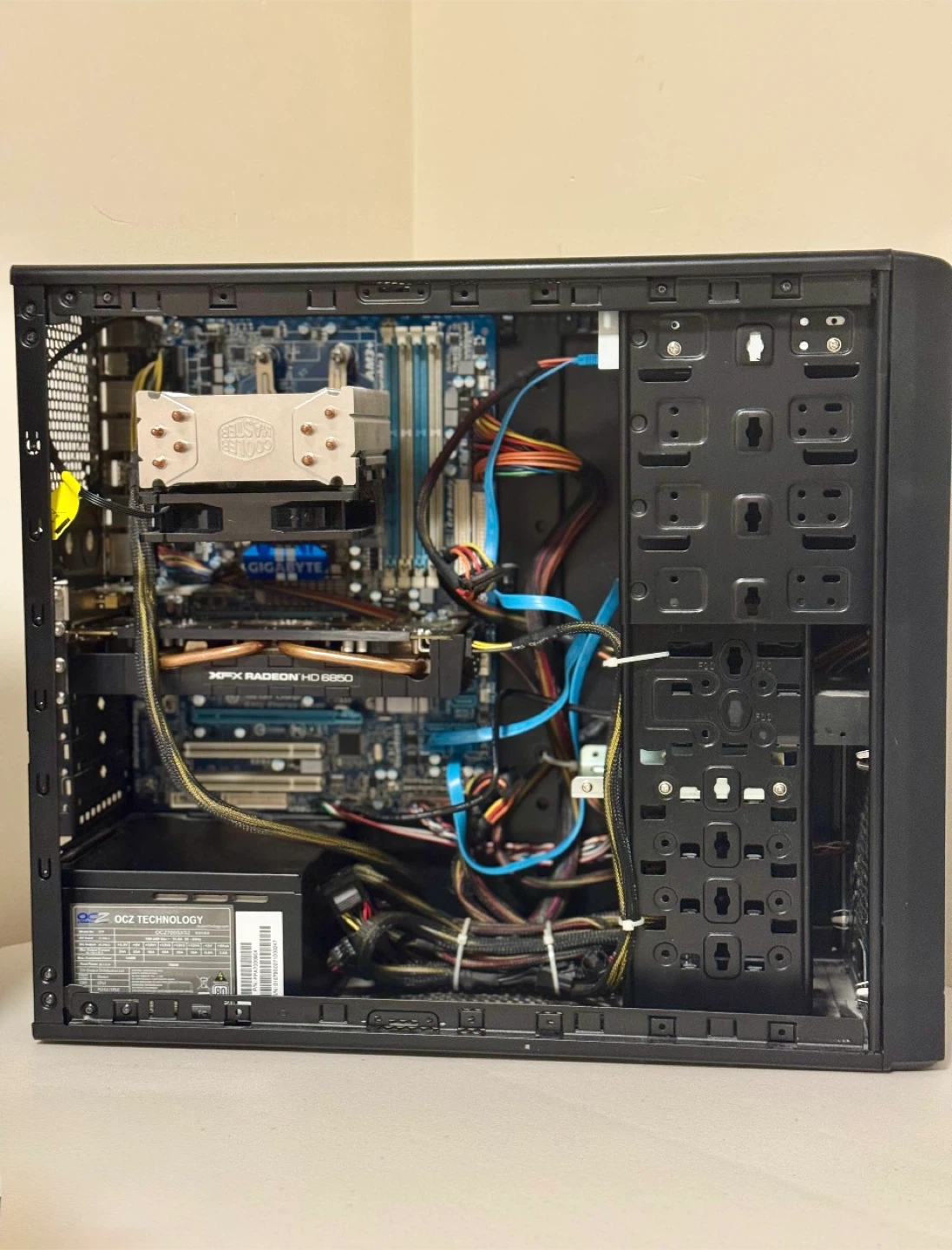 Older Custom Gaming PC (Read Description)
