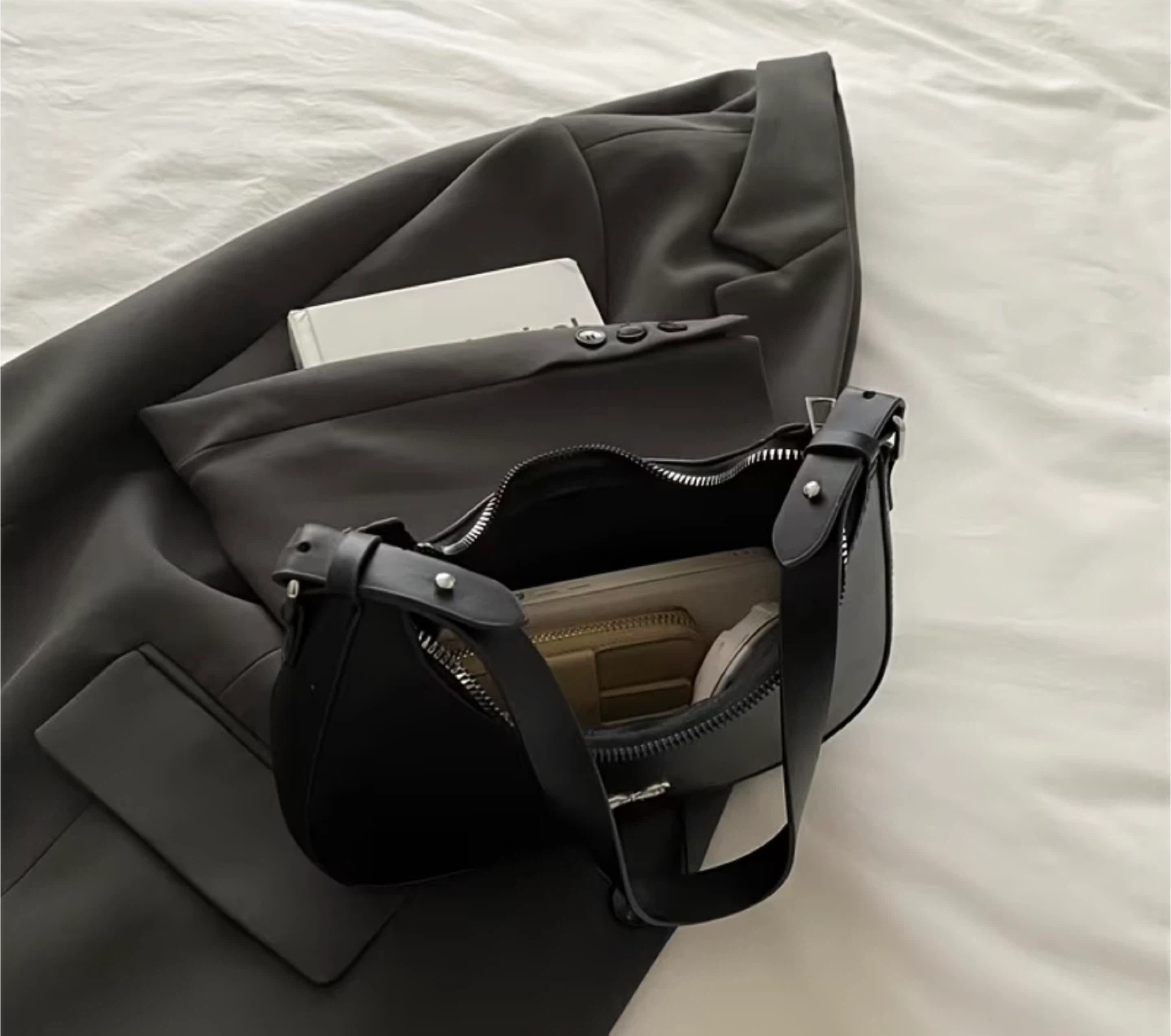 Black Shoulder Bag - photo 3