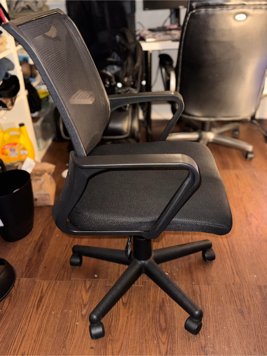 Black Mesh Office Chair - photo 2