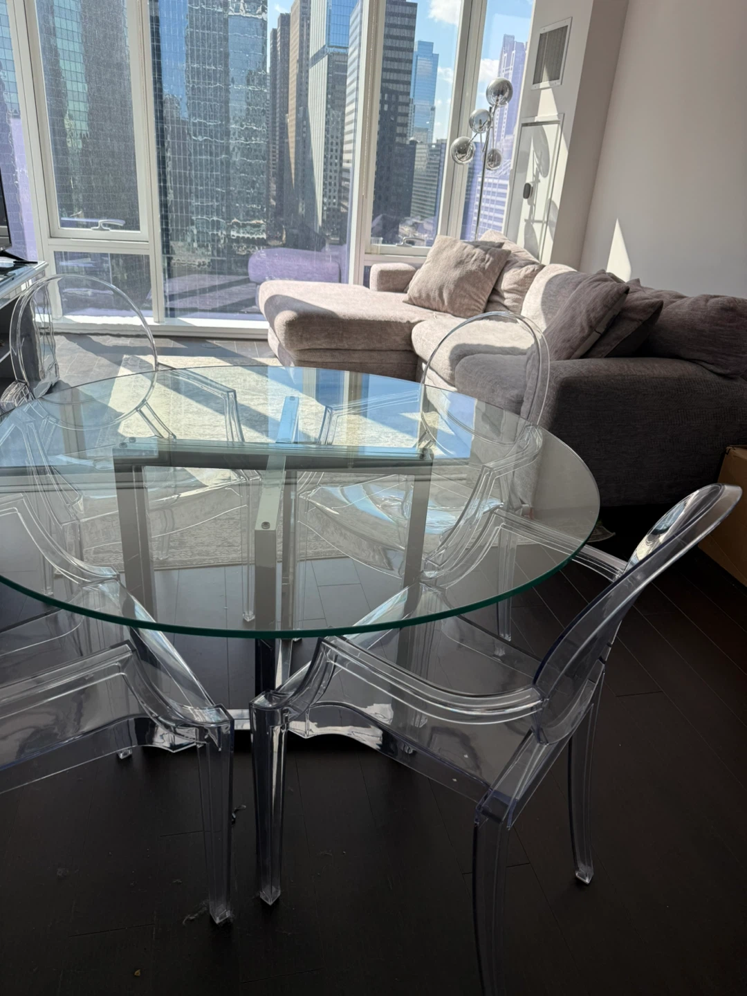 Set of 4 Clear Ghost Chairs - photo 2