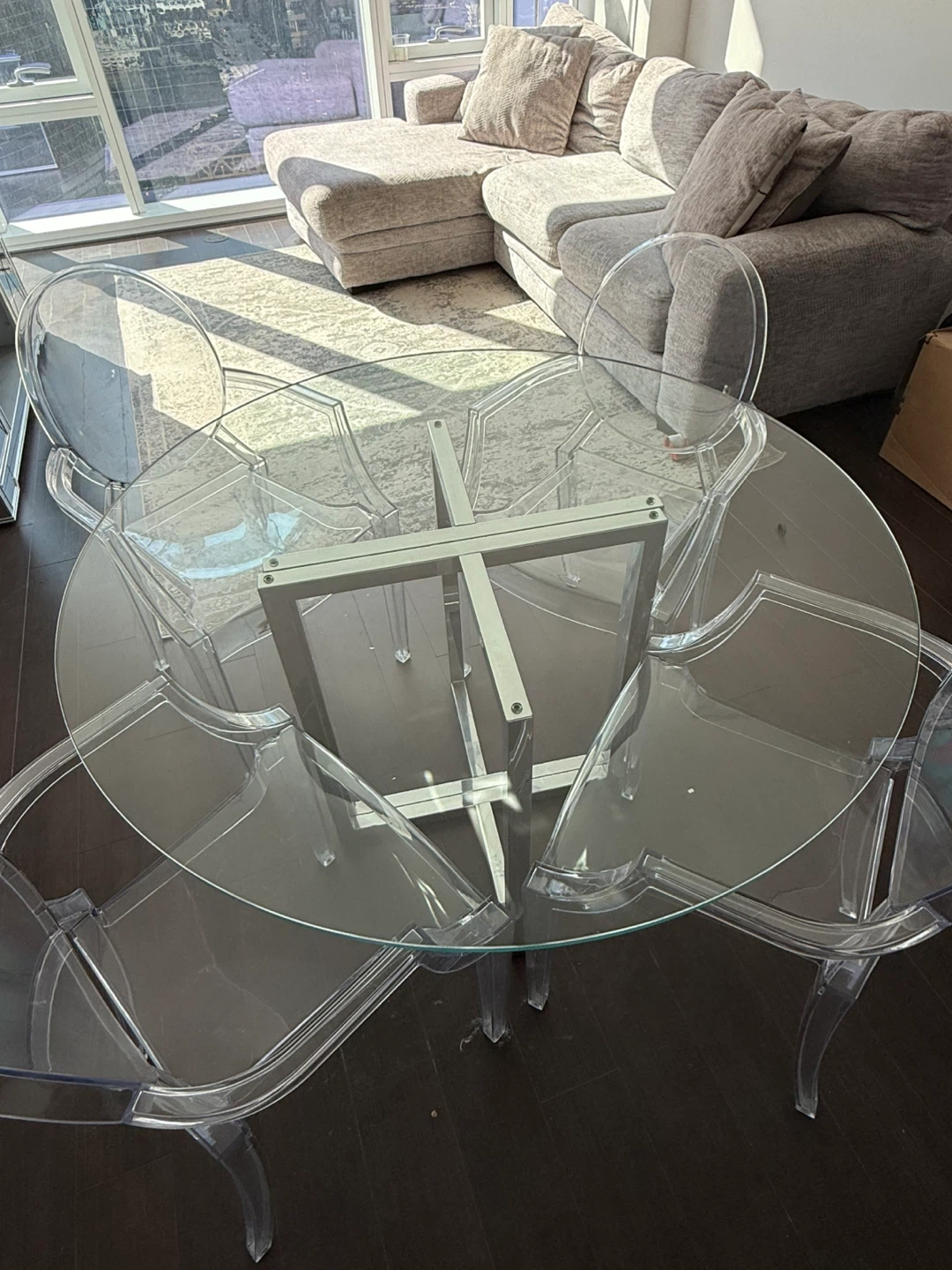 Set of 4 Clear Ghost Chairs - photo 3