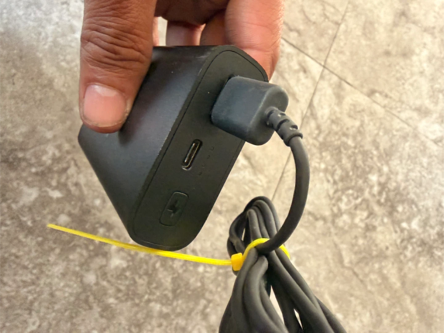 HTC vive reality Powerbank with USB-C Charging Cable and Dock - photo 2