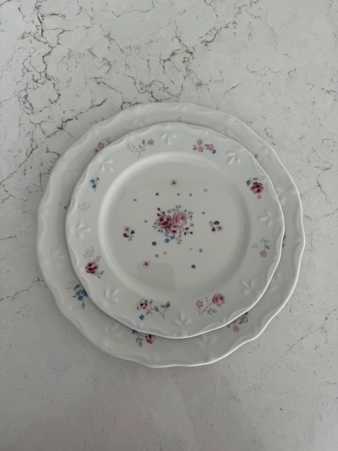 White Floral Dinnerware Set 24 pcs