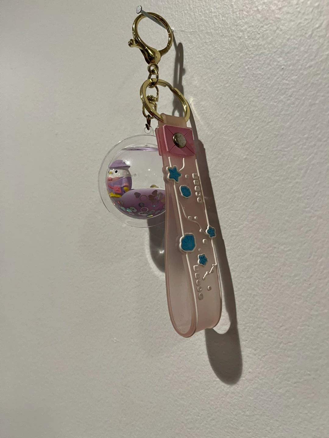 Penguin Glitter Water Globe Keychain - photo 2