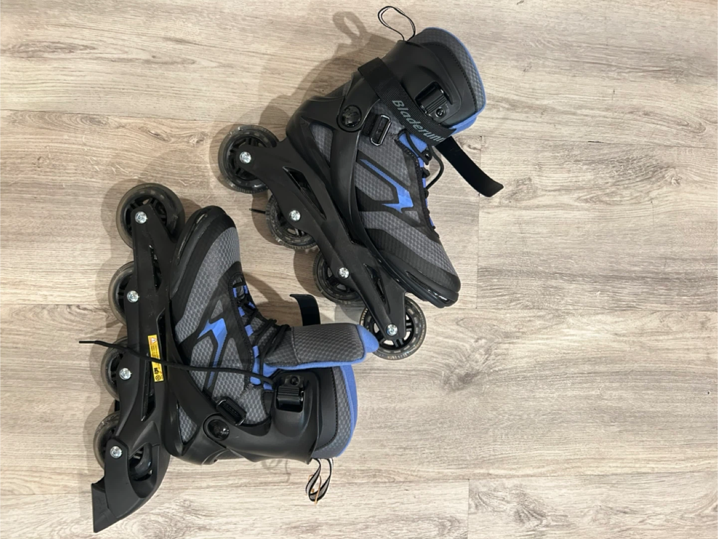 Bladerunner Rollerblades - Size 9 - photo 3