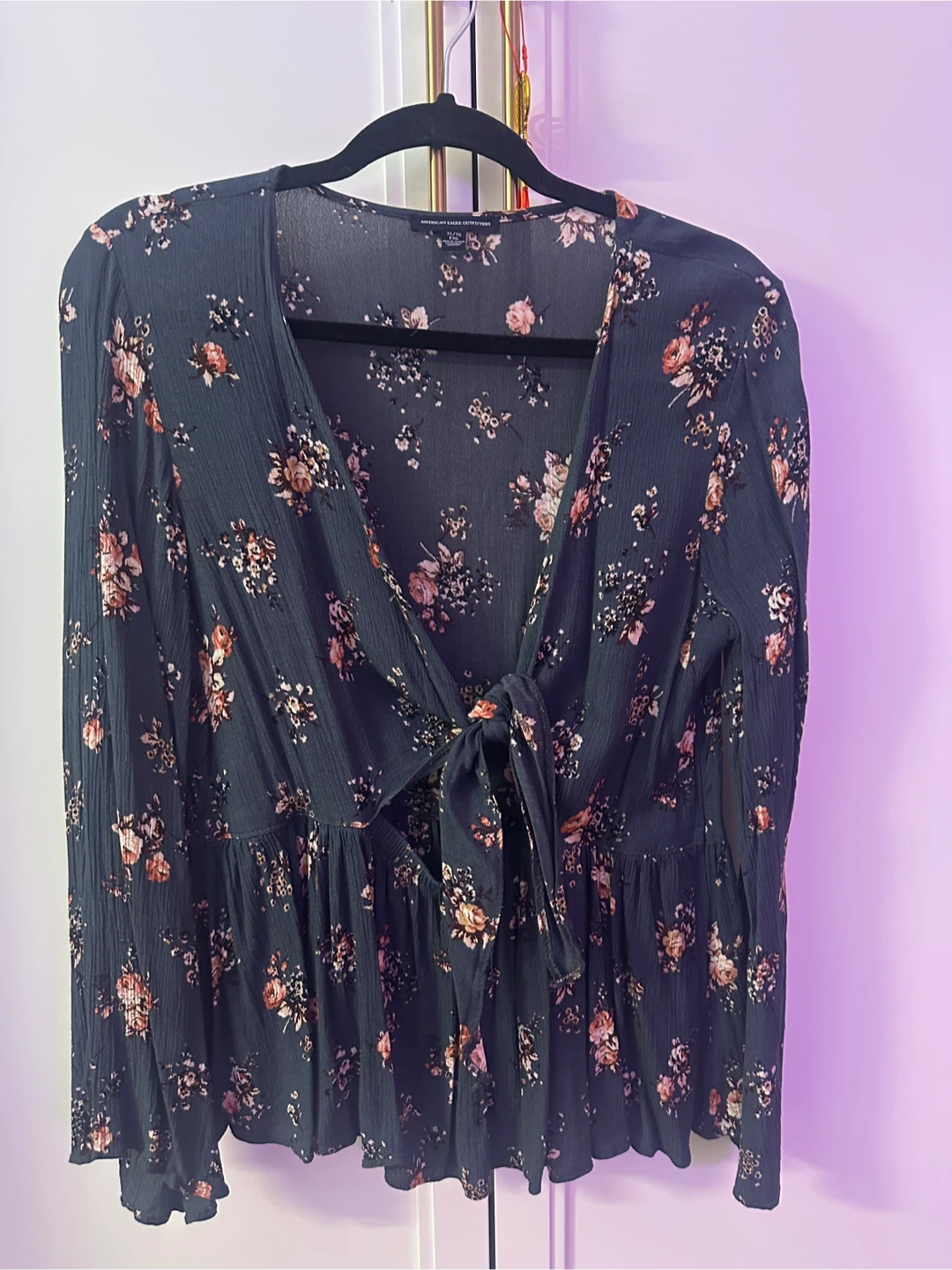 American Eagle Outfitters Floral Tie-Front Blouse - XL/TG