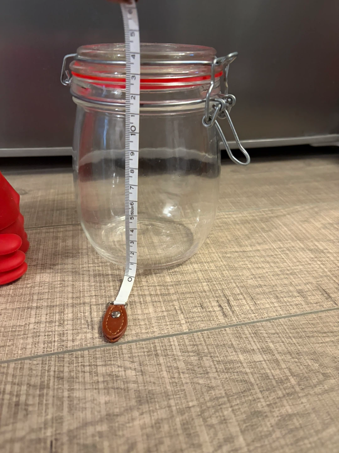 glass storage jar with lid & oven mitts - photo 2