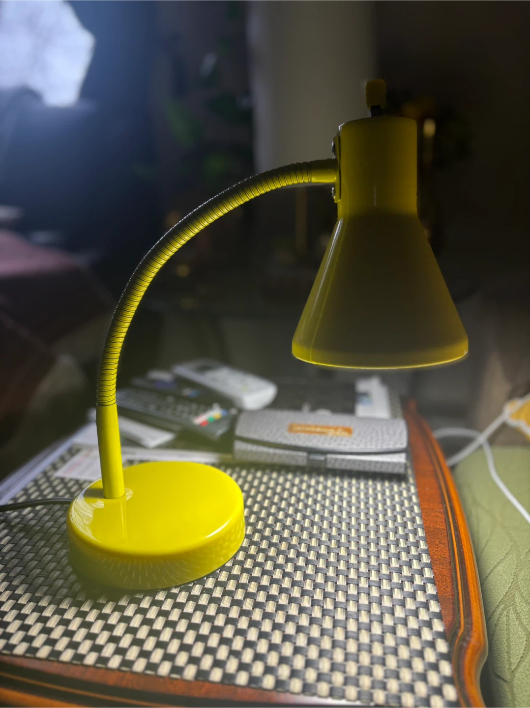 Yellow Green Gooseneck Desk Lamp - photo 2