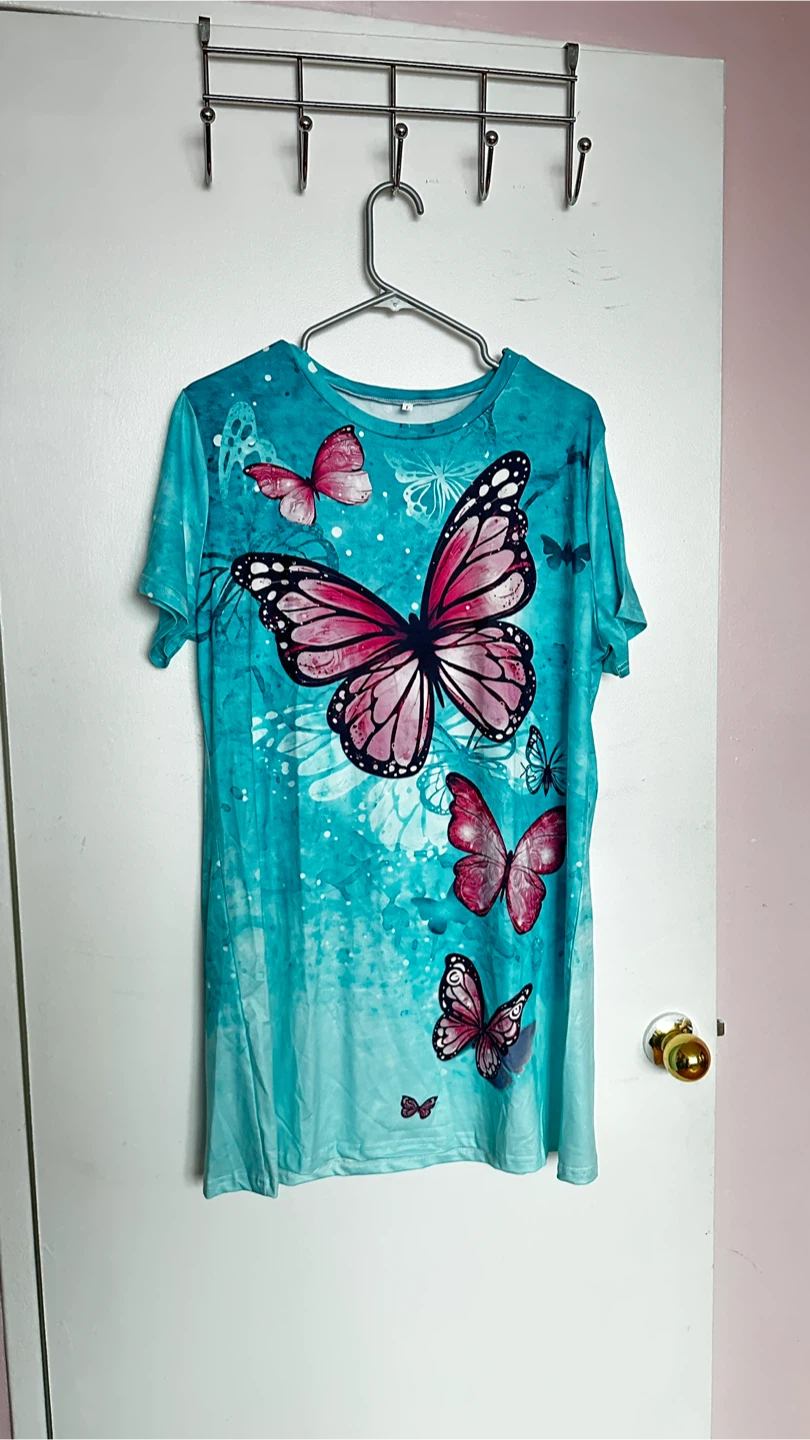 Vibrant Teal & Pink Butterfly Graphic Tee - Size Large