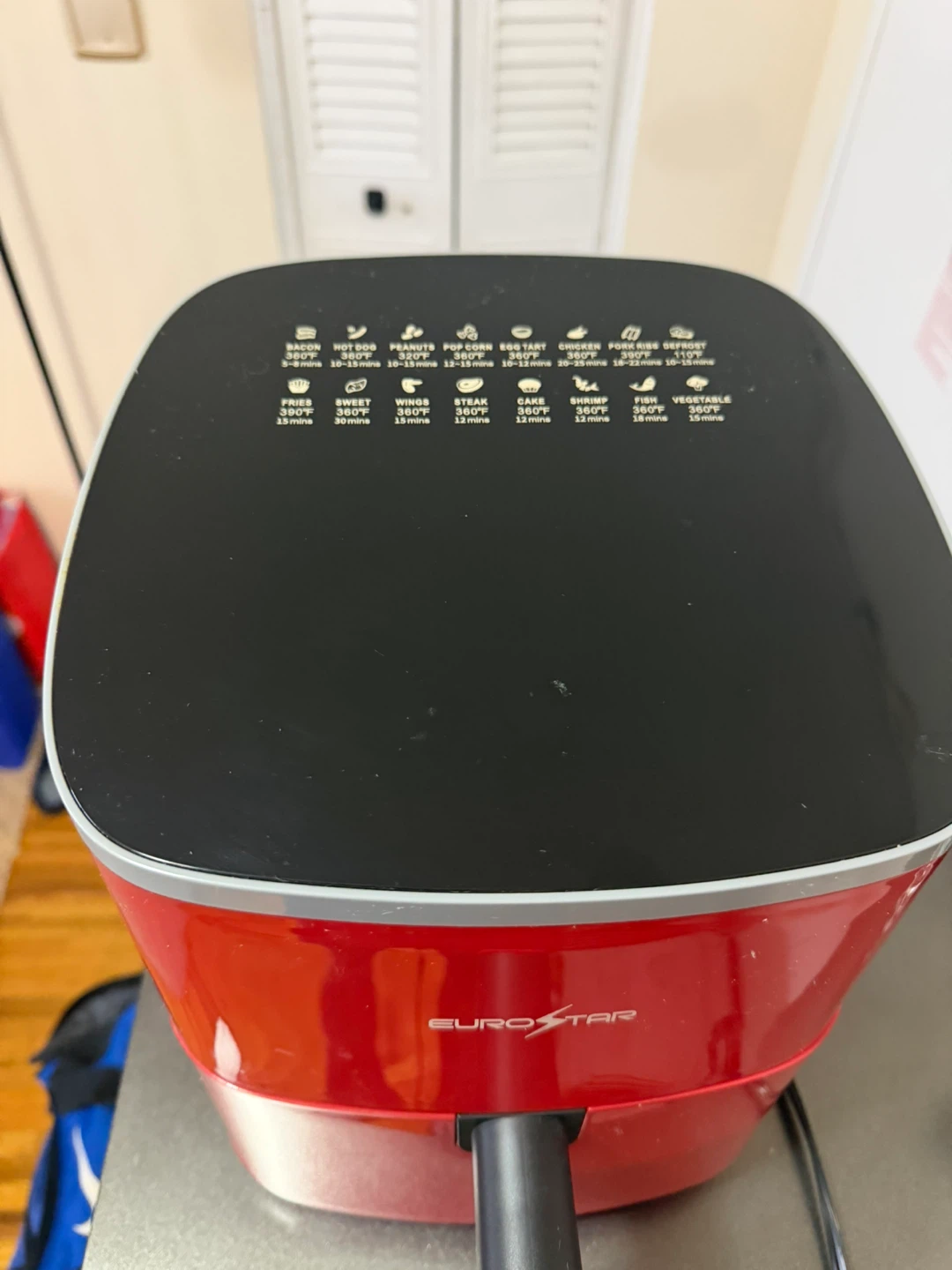 Eurostar Red Air Fryer - photo 5