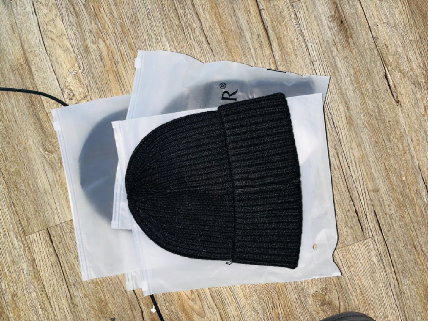 Moncler Black Ribbed Knit Beanie Hat - photo 2